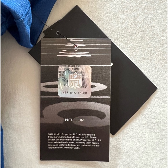 Darius Shaquille Leonard - Indianapolis Colts Jersey - Women’s - Picture 6 of 6